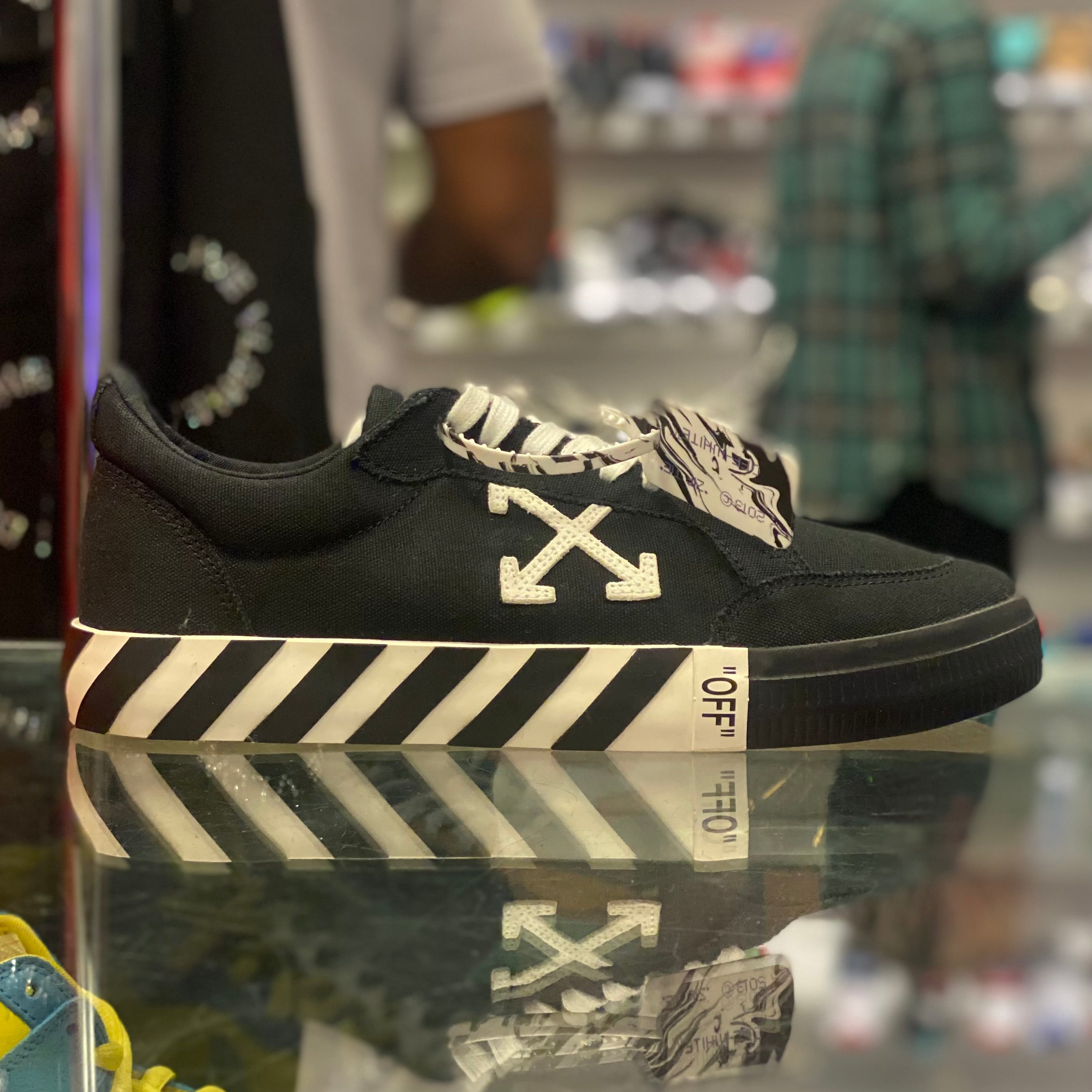 Off White Vulcanized “Black White”