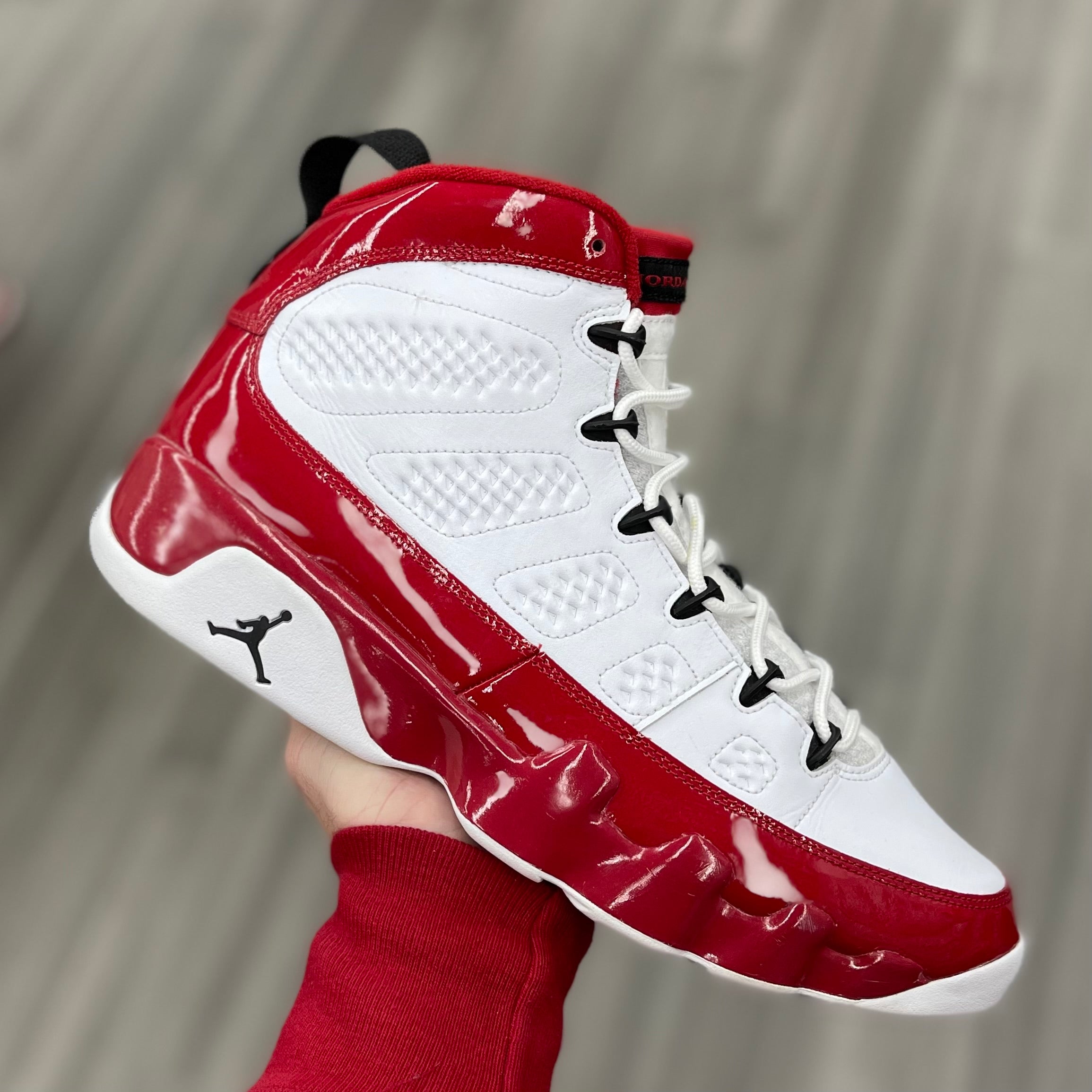 Air Jordan 9 Retro “White Gym Red”