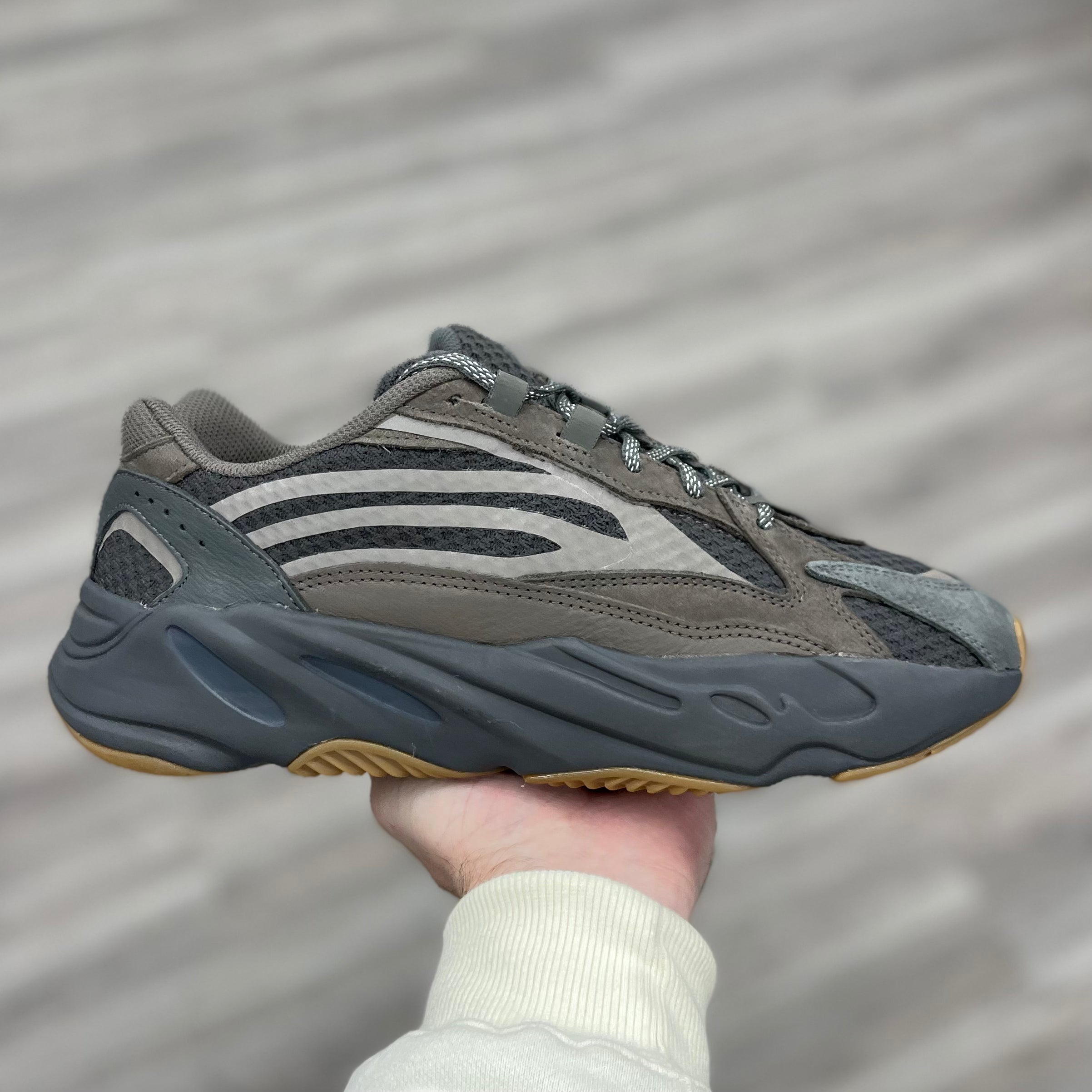 Adidas yeezy boost 700 geode online