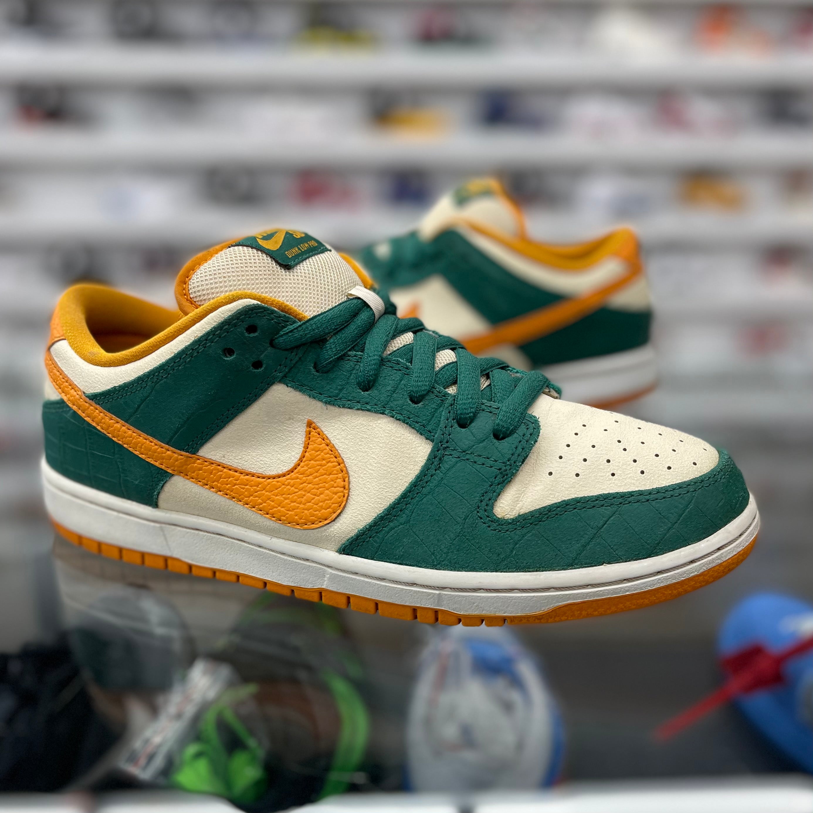 Nike SB Dunk Low Pro Legion Sneaker