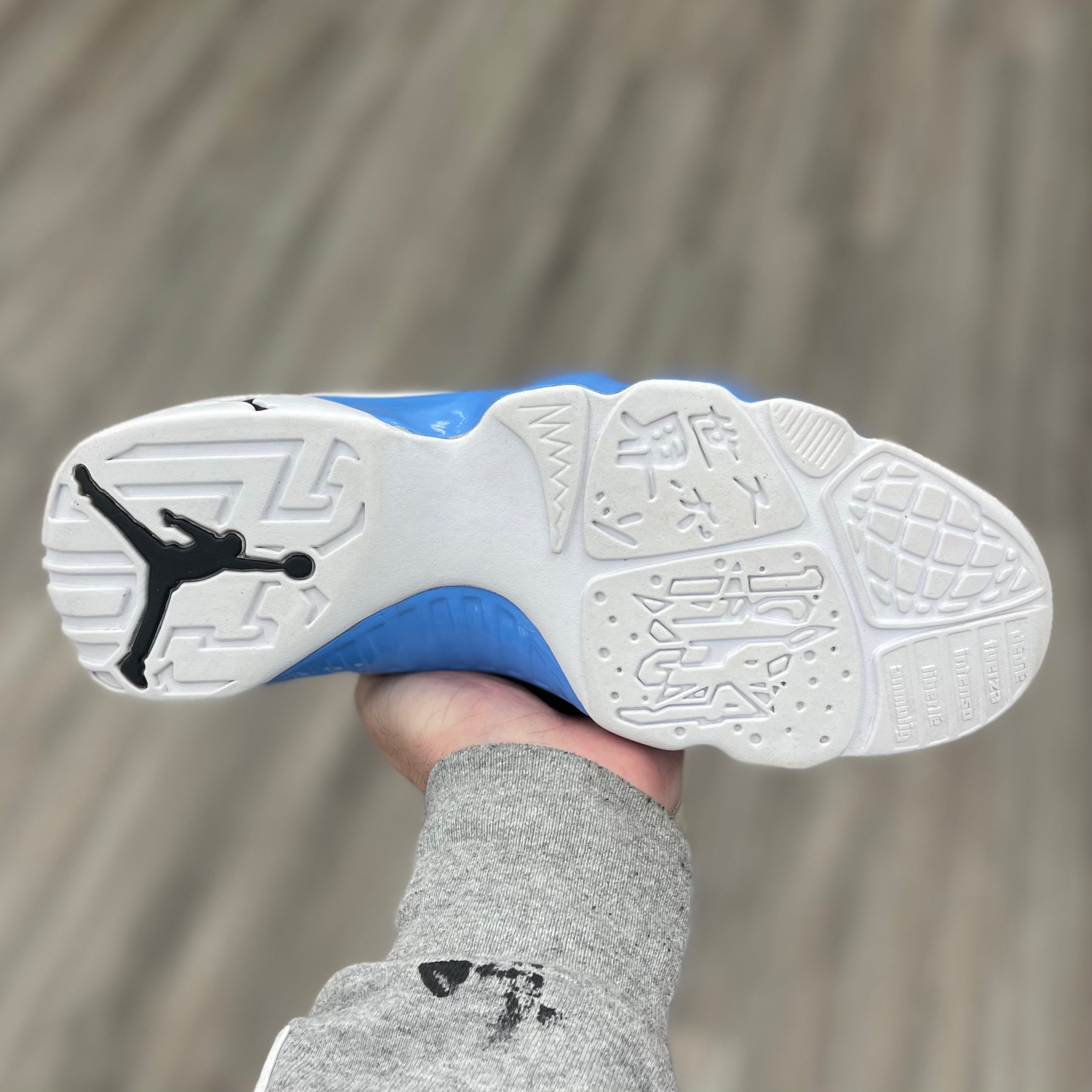 Air Jordan Retro 9 Powder Blue