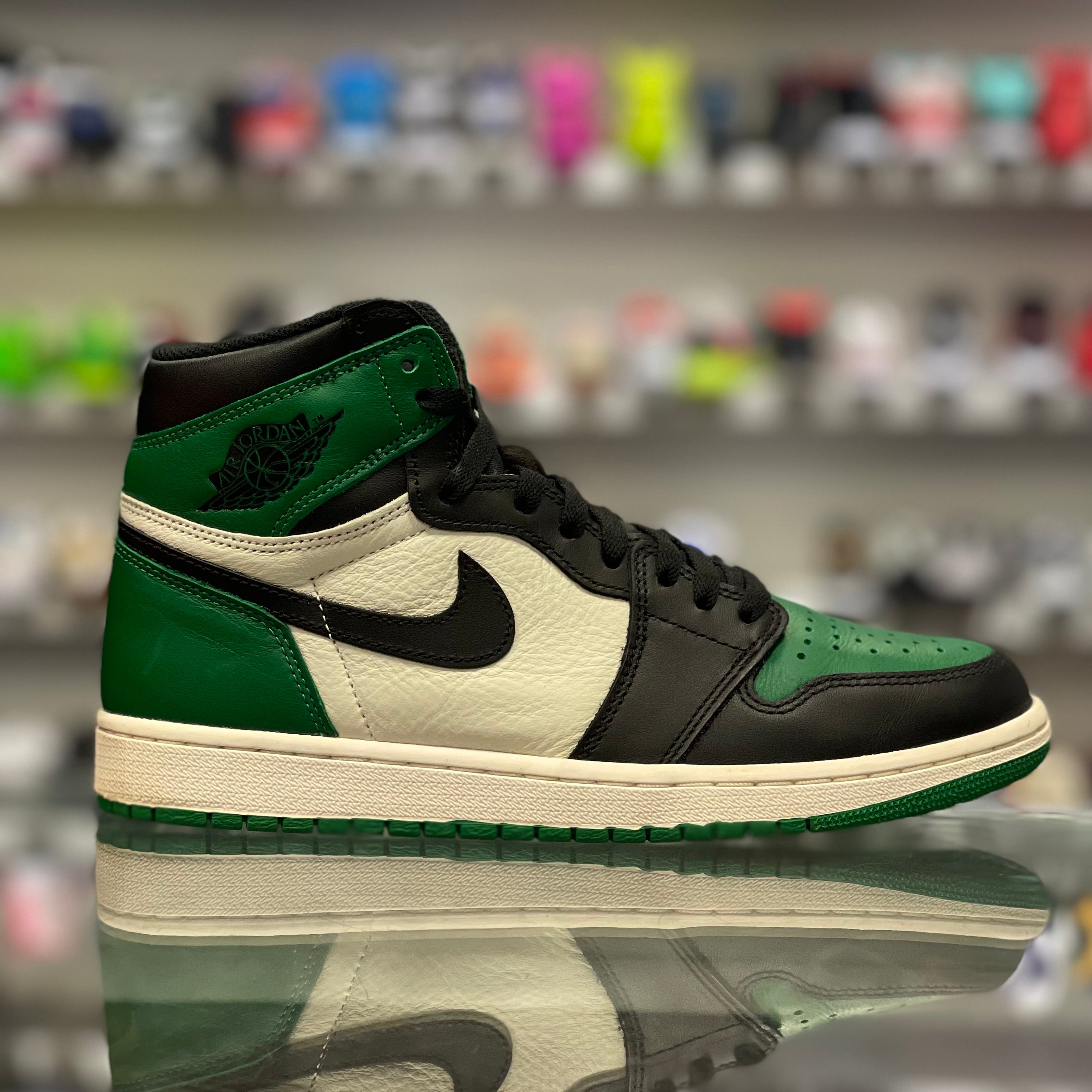 Air Jordan 1 Retro High OG “Pine Green”