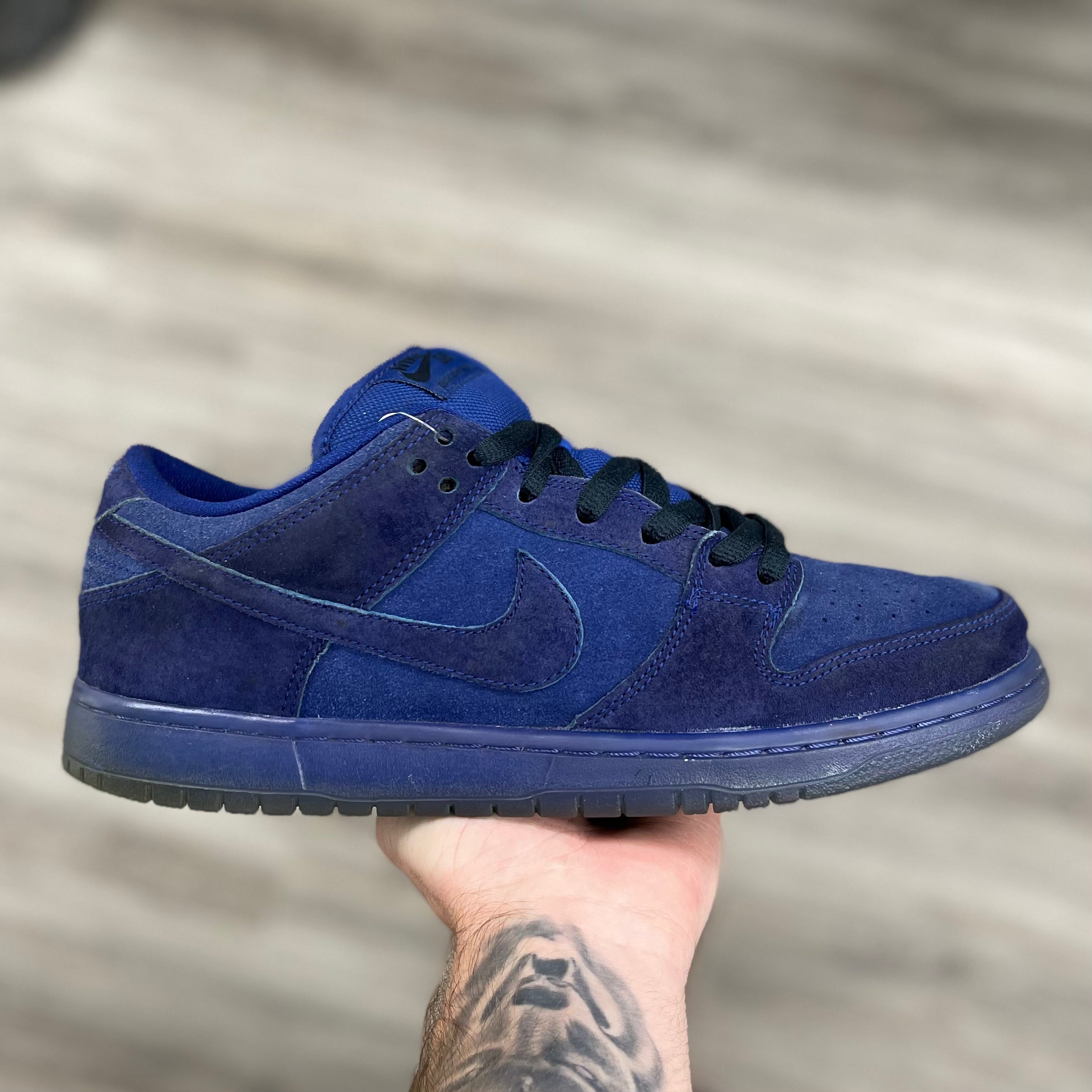 Nike SB Dunk Low Blue Moon 11 Pre Owned