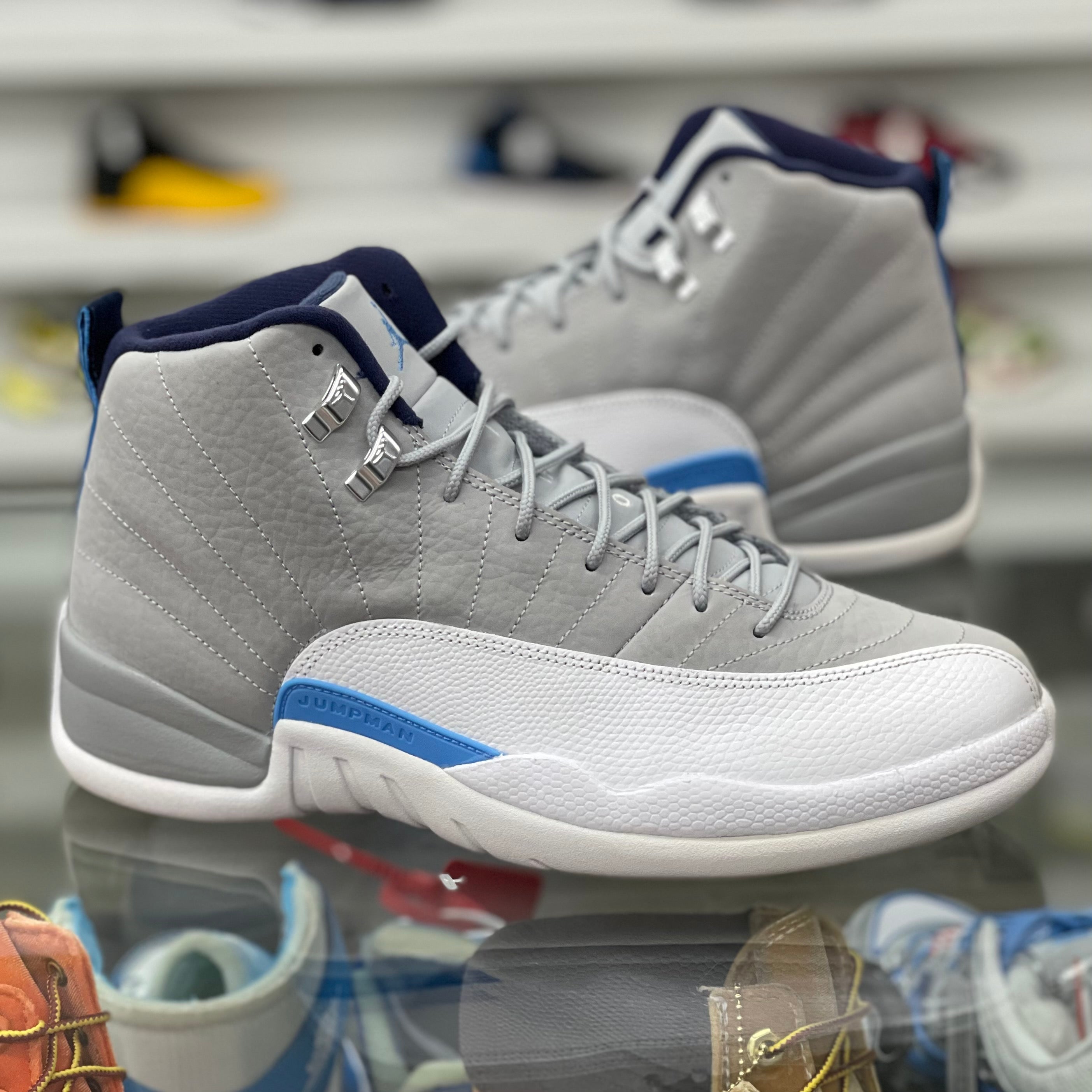 University blue hotsell jordan 12