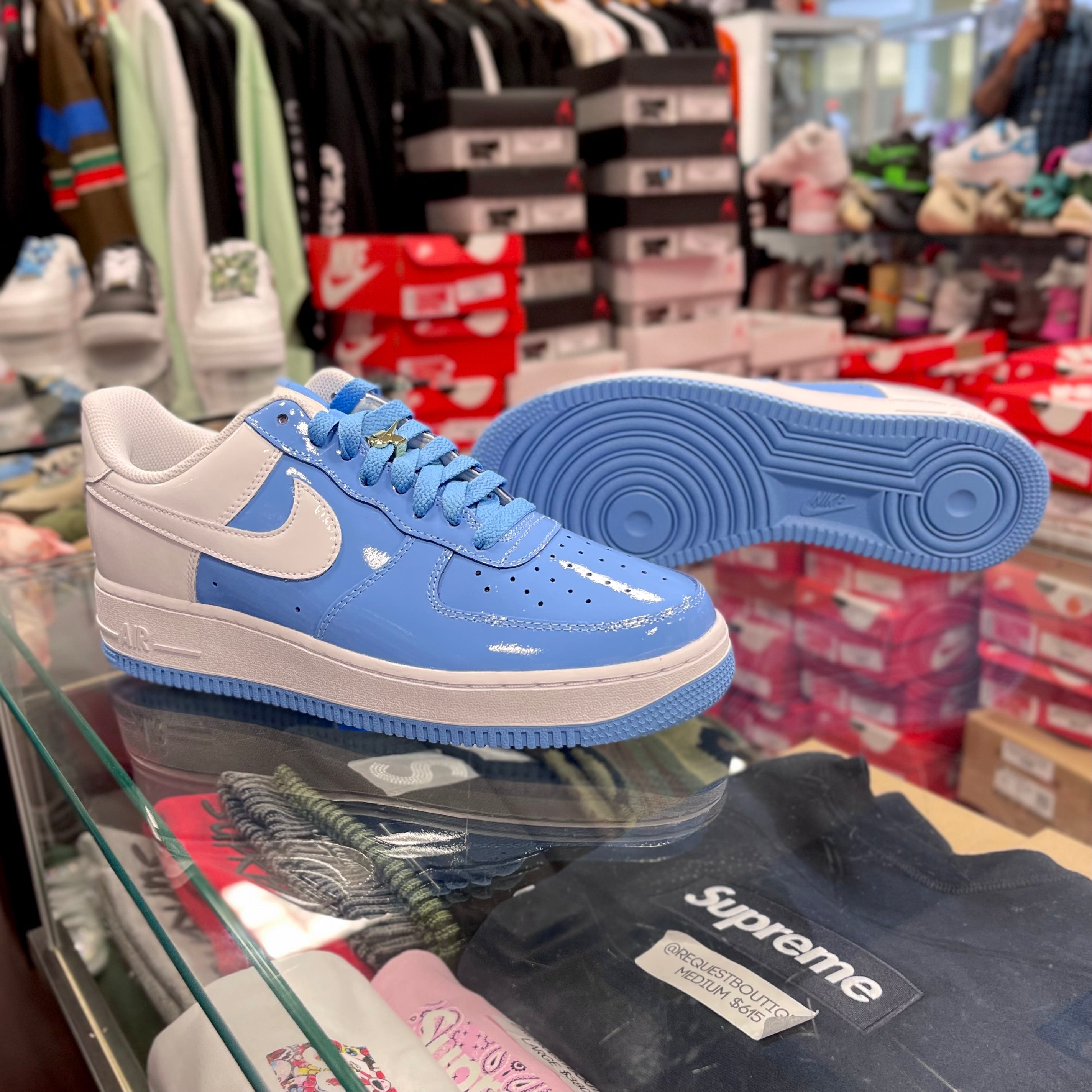 Nike Air Force 1 Low “UNC Patent”