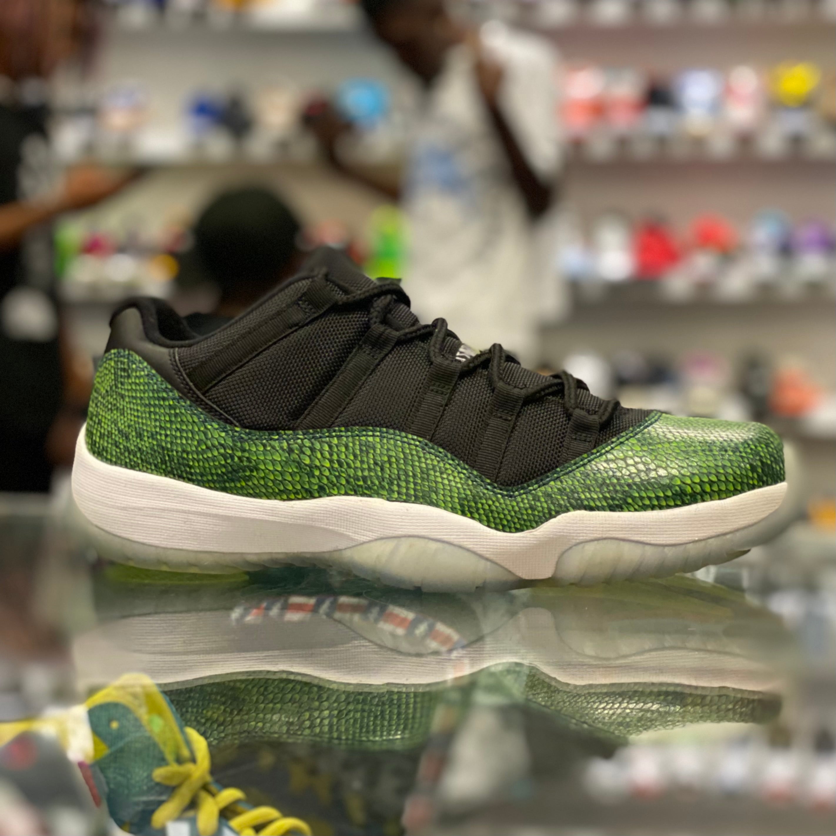 Air Jordan 11 Retro “Green Snakeskin”