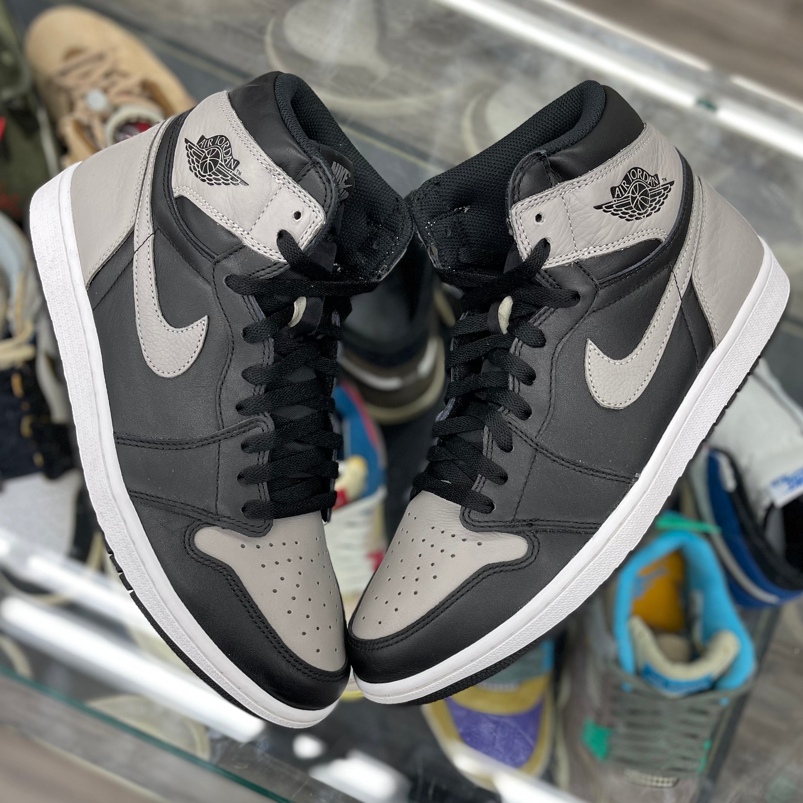 Air Jordan 1 Retro High OG “Shadow”