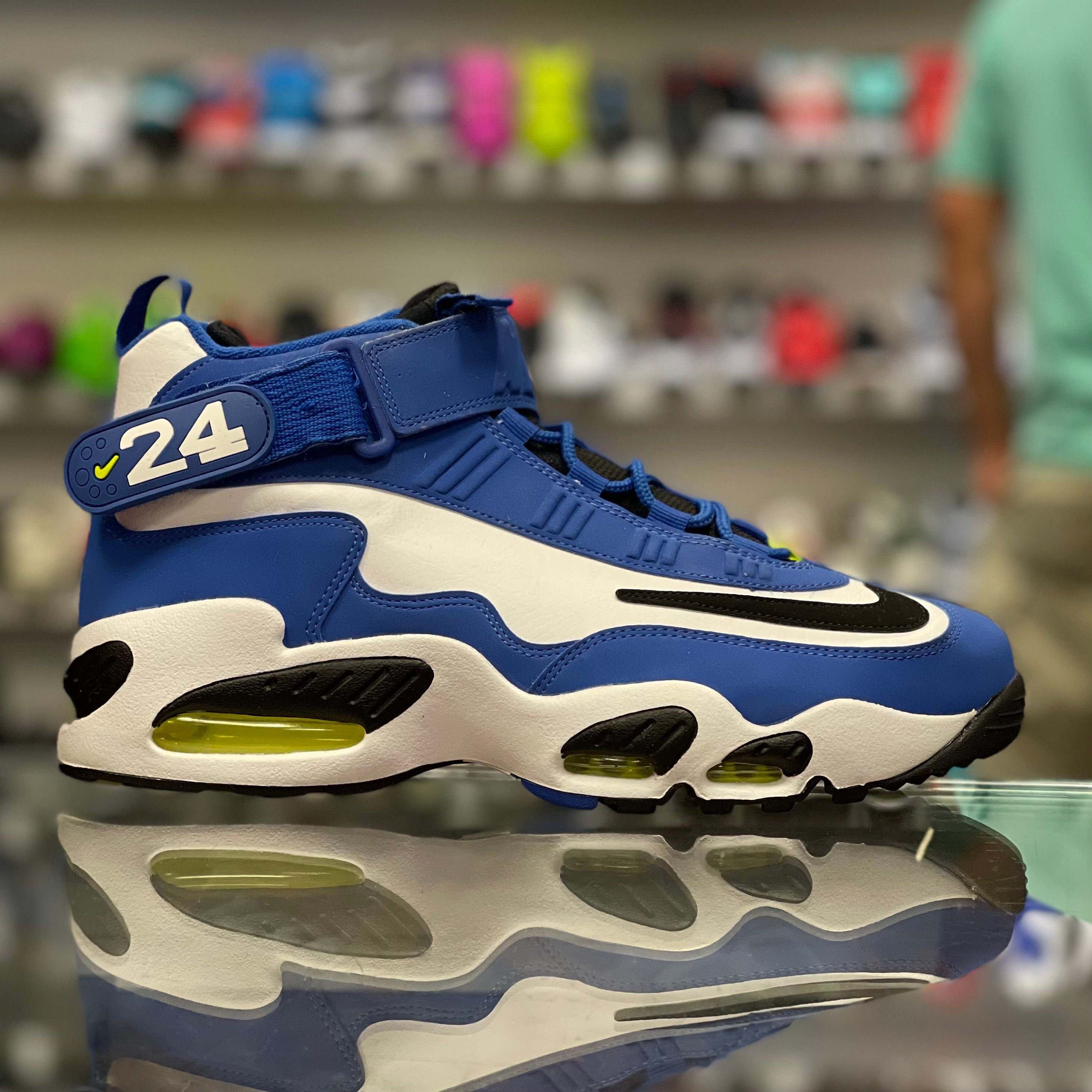 Nike Air Griffey Max 1 “Varsity Royal 2021”