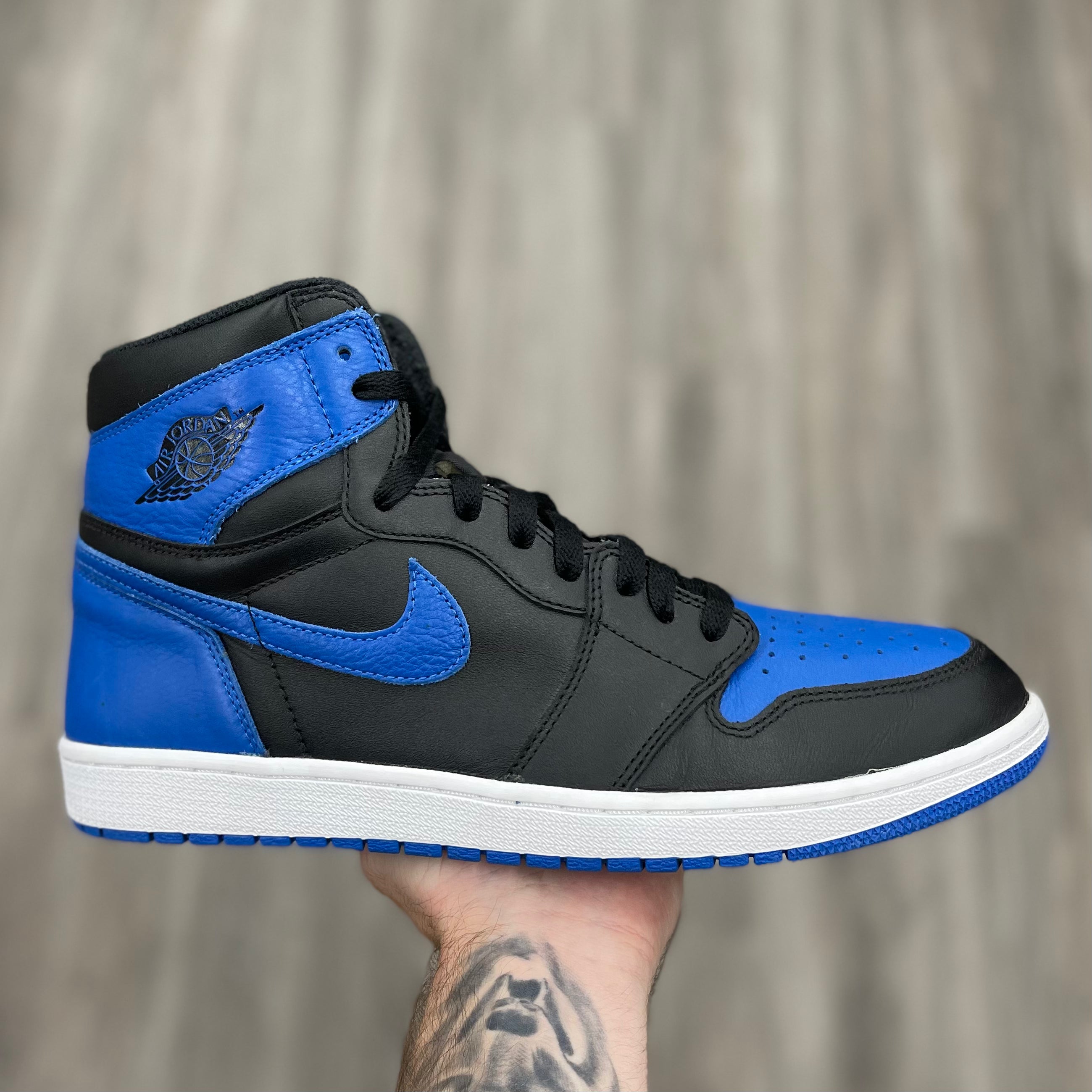 Air jordan 1 royal 2017 on sale