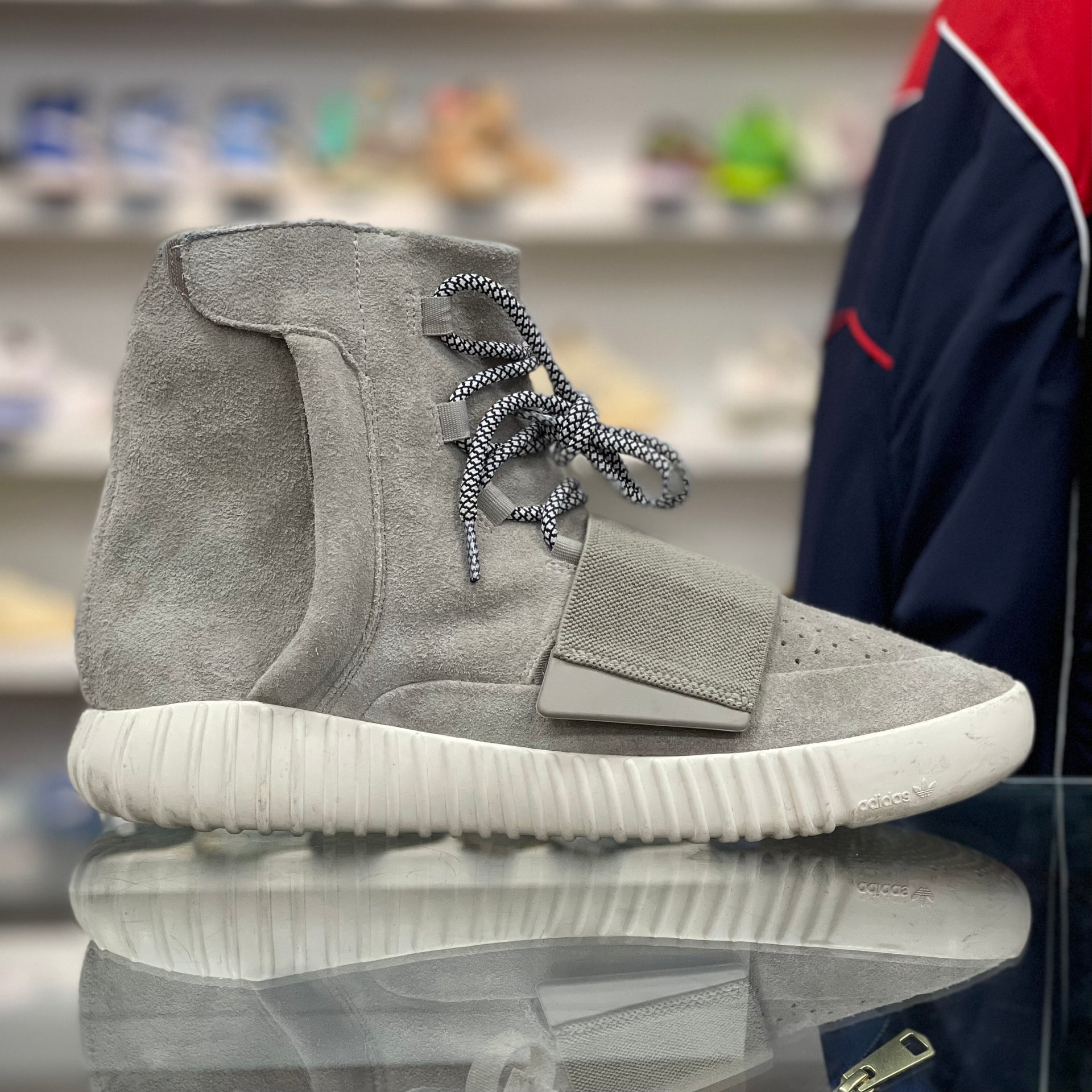 Yeezy Boost 750 “OG Light Brown”