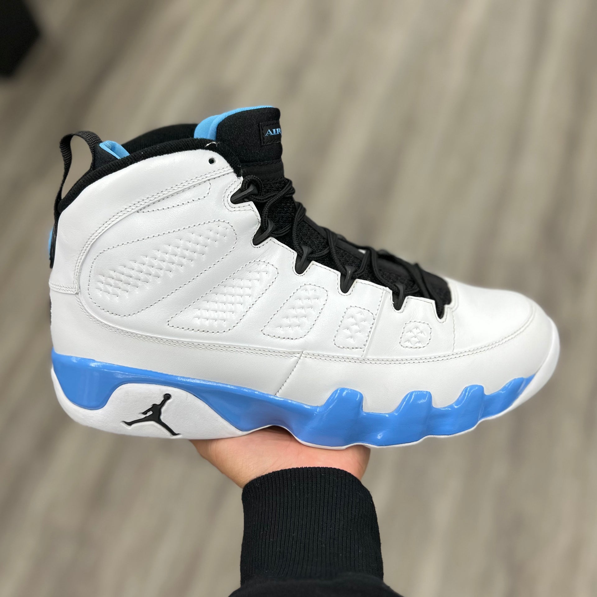 【新品28.0】AIR JORDAN 9 RETRO \"POWDER BLUE\" Amazon.com | Nike Air Jordan 9 Retro Powder Blue Mens Shoes