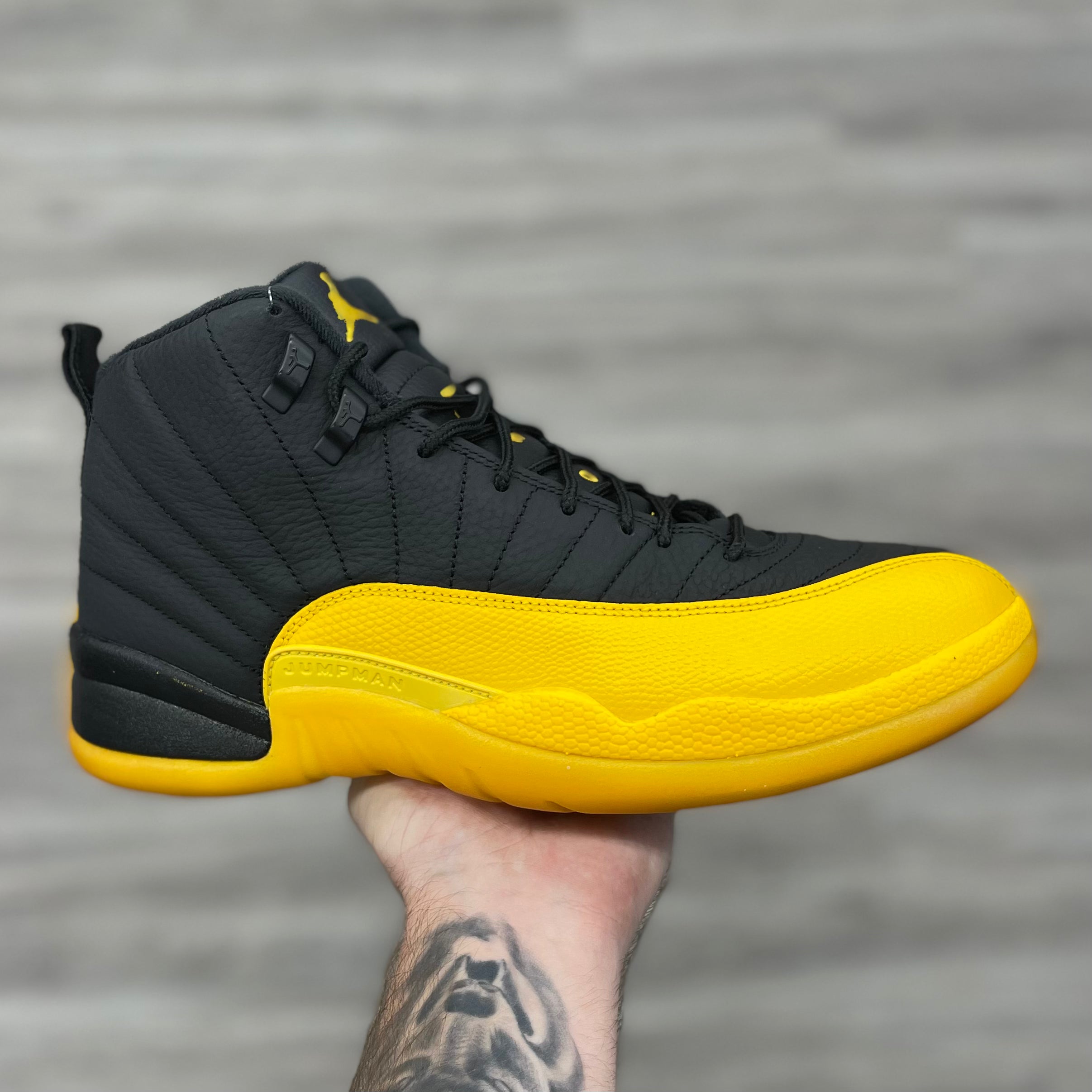 Air Jordan 12 Retro Black University Gold 13C