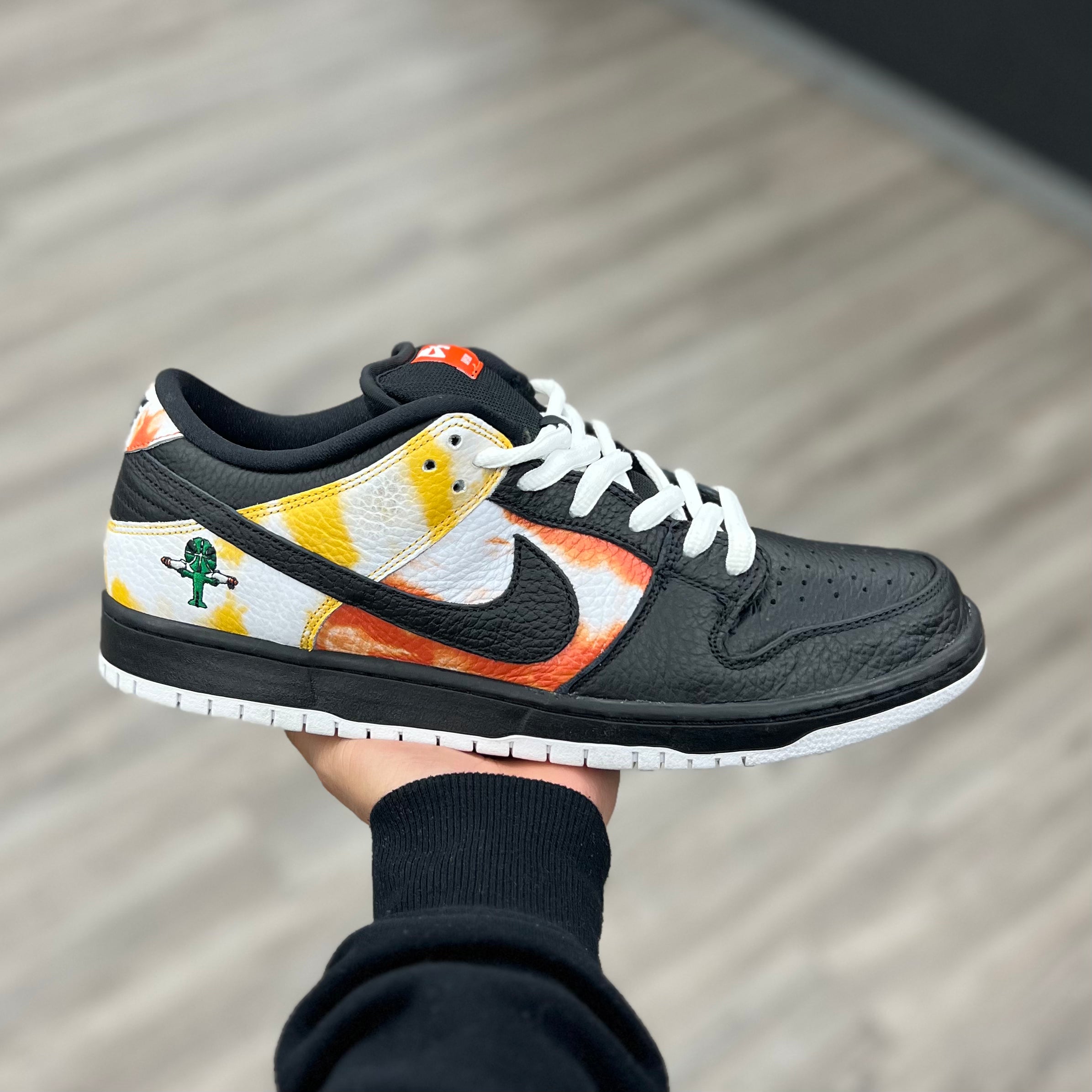 Sb Dunk Low Ray Gun “Tie-Dye Black” Sb Dunk Low Ray Gun “Tie-Dye Black”