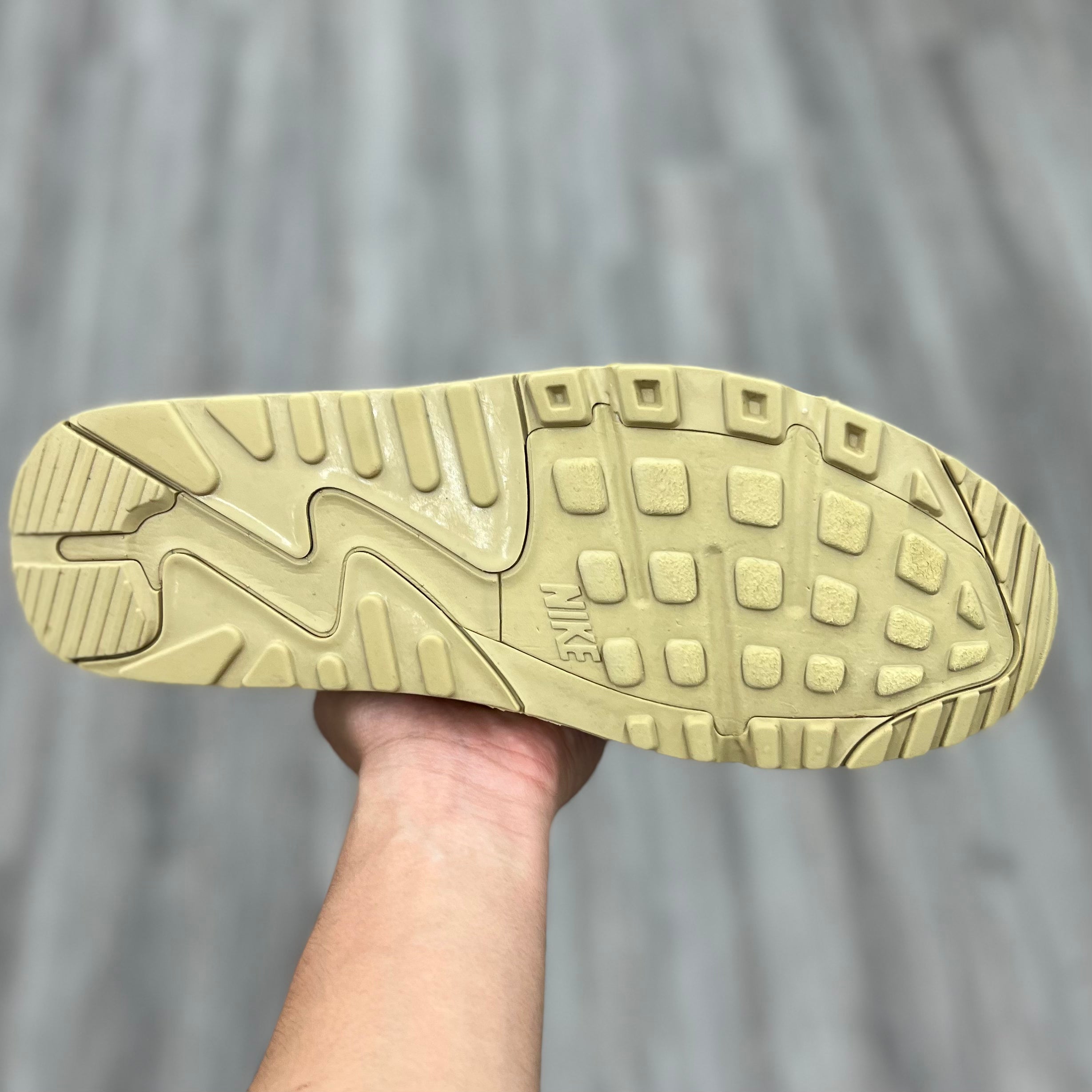 Desert 2025 ore color