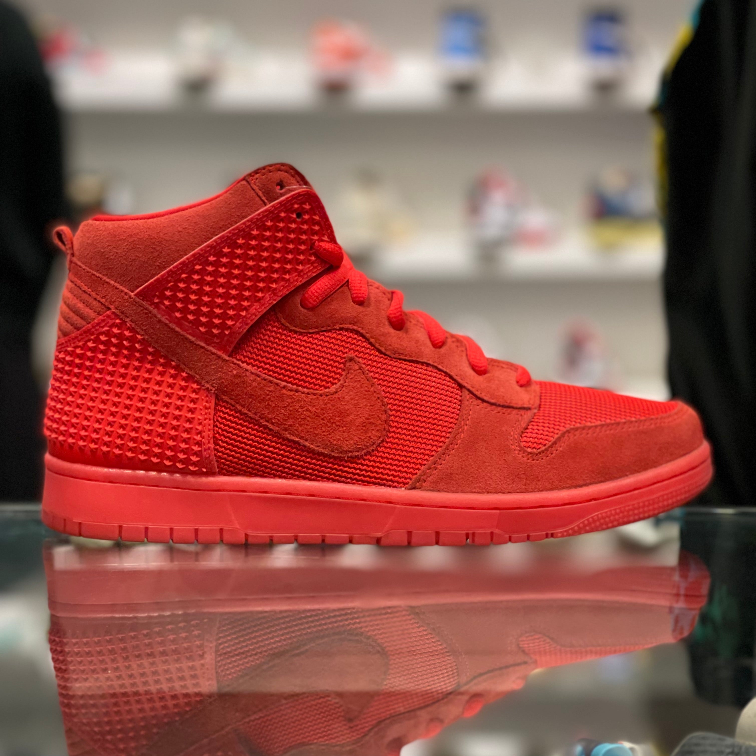 Nike Dunk High “Red October”