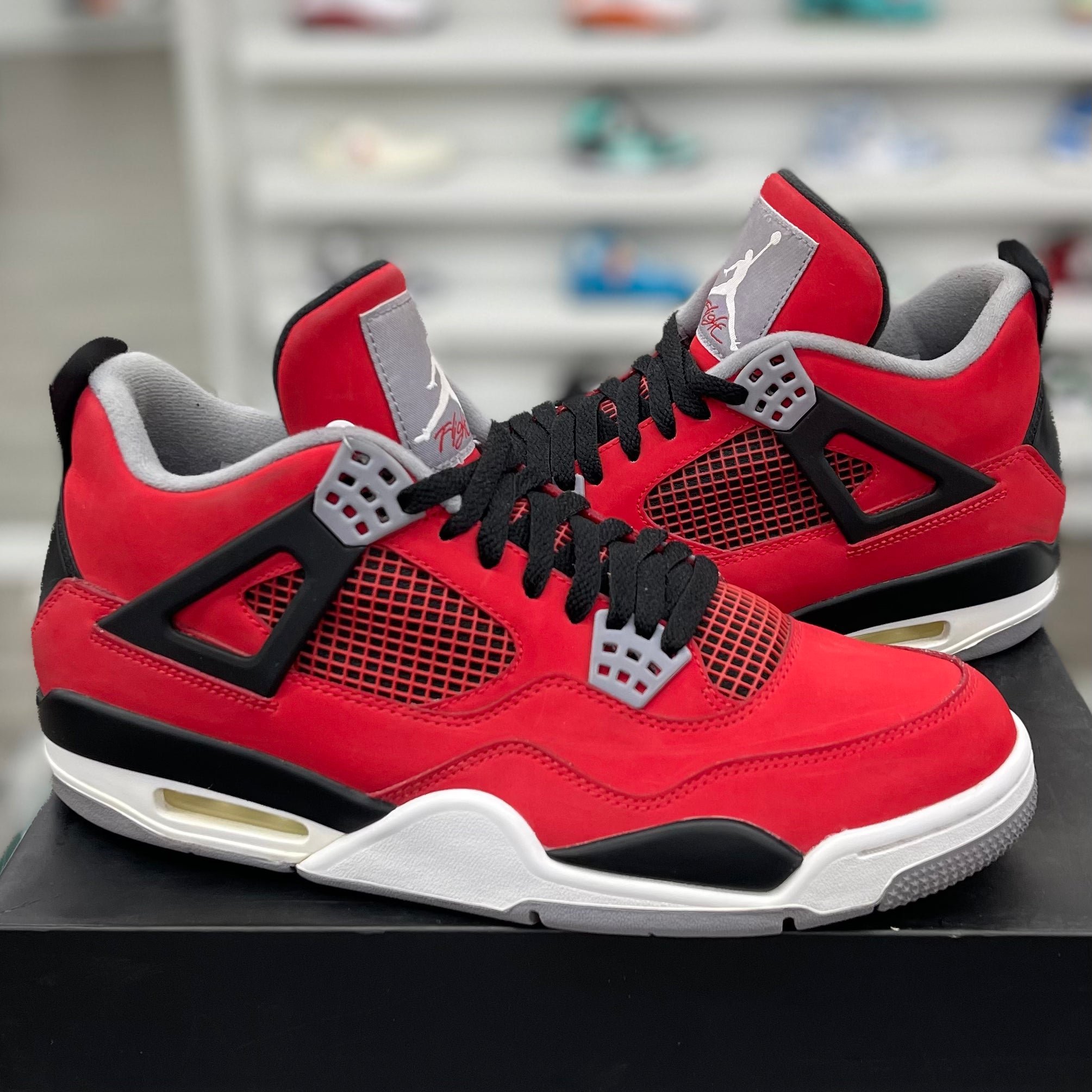 Air Jordan 4 Retro “Toro”