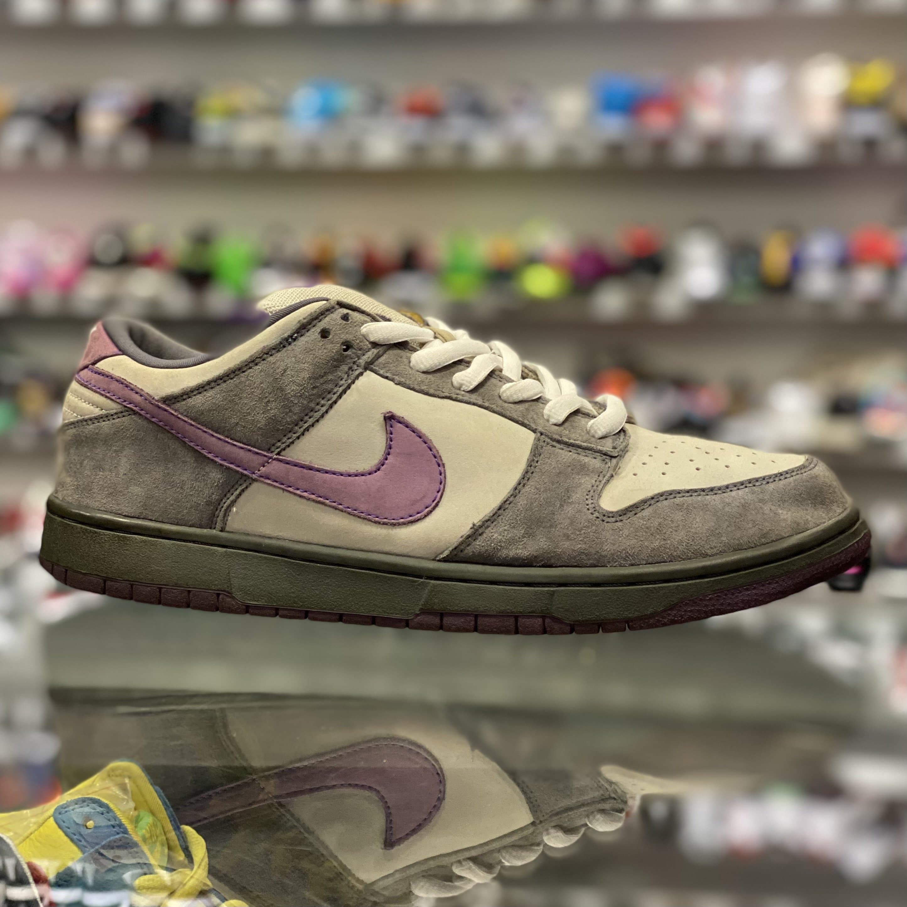 Nike Dunk SB Low “Purple Pigeon”